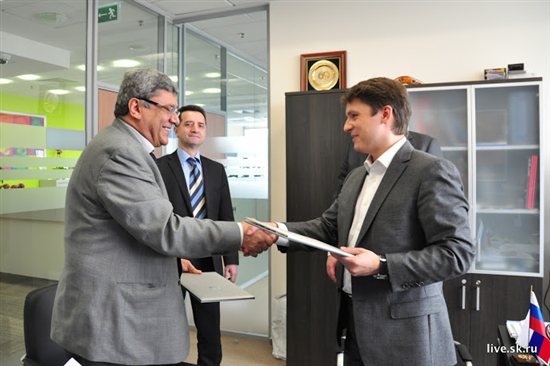 Подписано Соглашение о сотрудничестве между Государственным комитетом по науке Республики Армения и Фондом «Сколково»