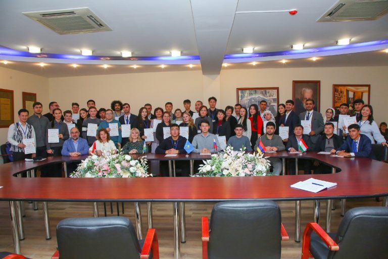 Международная научно-образовательная школа «Дубна» прошла в Государственном университете «Дубна»