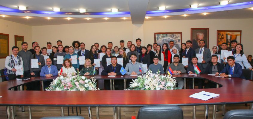 Международная научно-образовательная школа «Дубна» прошла в Государственном университете «Дубна»